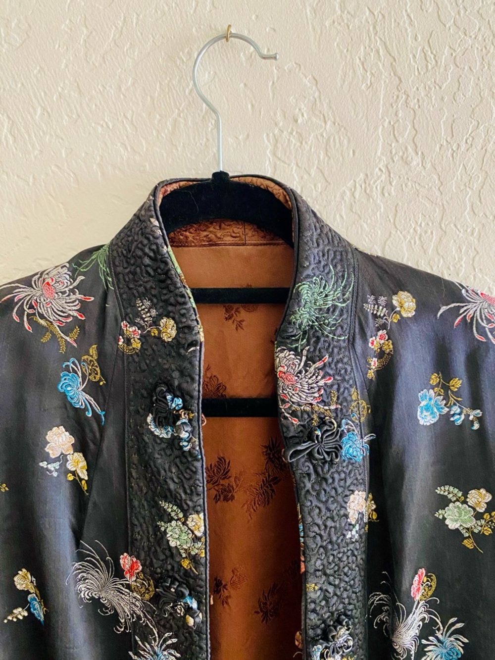 Vintage Floral Embroidered Black Satin Reversable Jacket - Picture 3 of 5